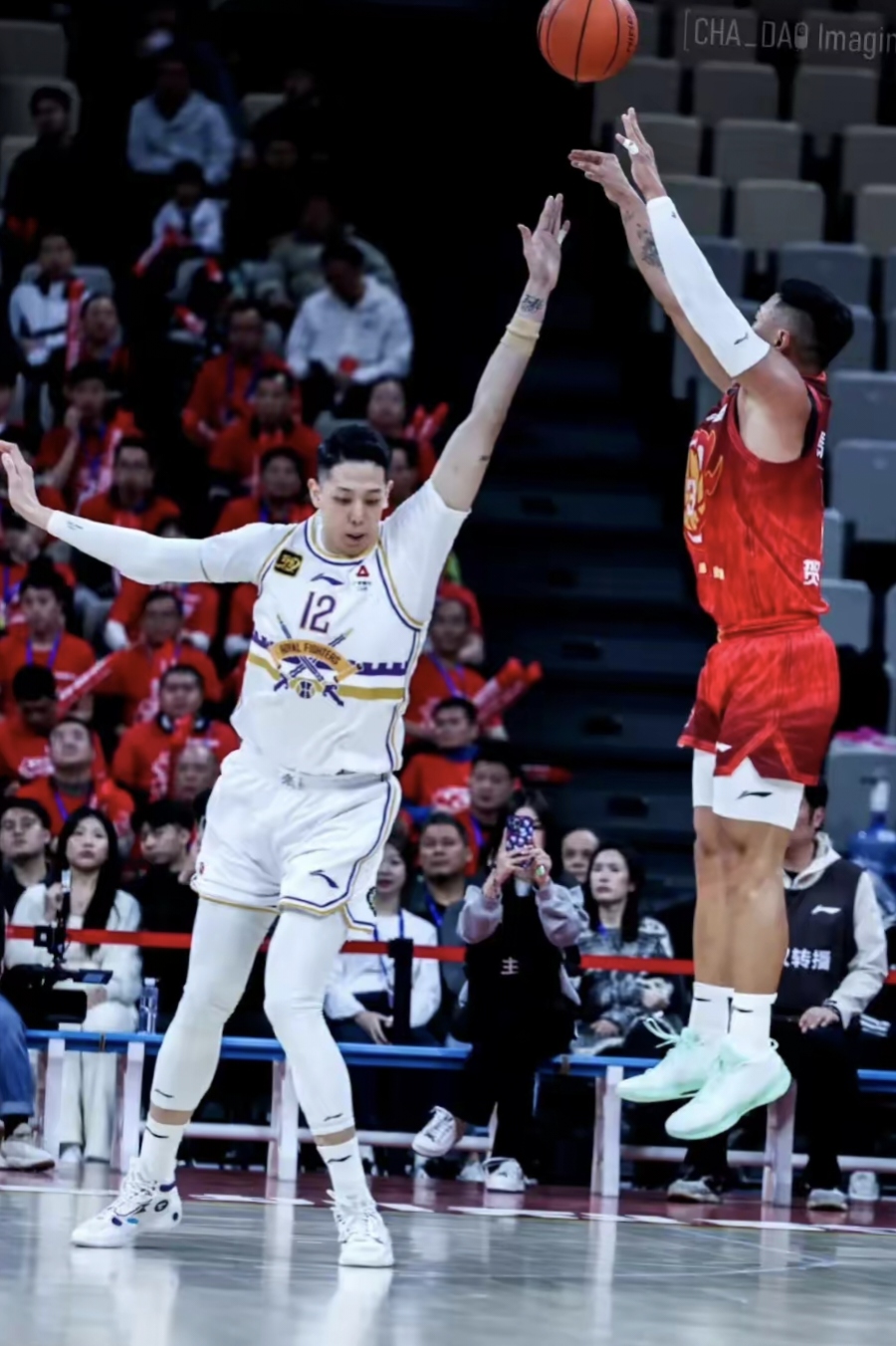 爱游戏APP-CBA季后赛国际比赛日走向成谜，奥兰多魔术遗憾出局，震撼外界，团队化学反应显著的简单介绍