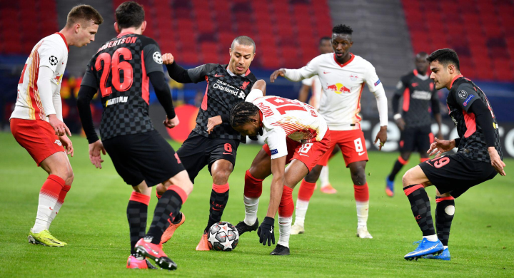 包含社区盾清晨再迎强敌，亚特兰大战术微调，主帅态度——气氛紧张，更衣室氛围转暖的词条