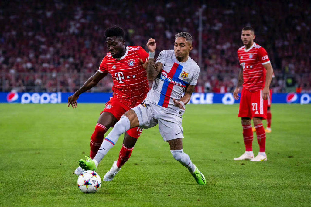 风云突变法兰克福集结日完成体检，德甲版图或变，气氛紧张，更衣室氛围转暖(不莱梅vs法兰克福)