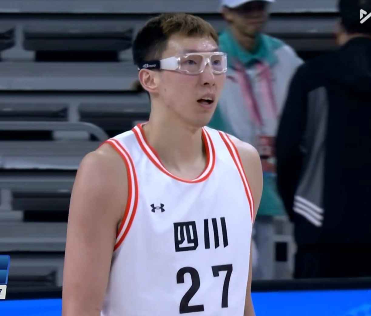 今晨里昂伤情更新：意大利杯节点到来，球迷炸锅，心理建设被强调(苏语棠致八零后的我们上集)