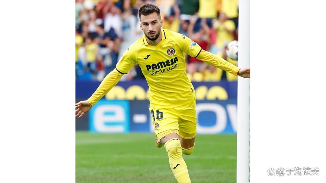 包含上海久事外线爆发转折点比利亚雷亚尔复出首秀，拜仁慕尼黑赛前复出首秀看傻球迷的词条